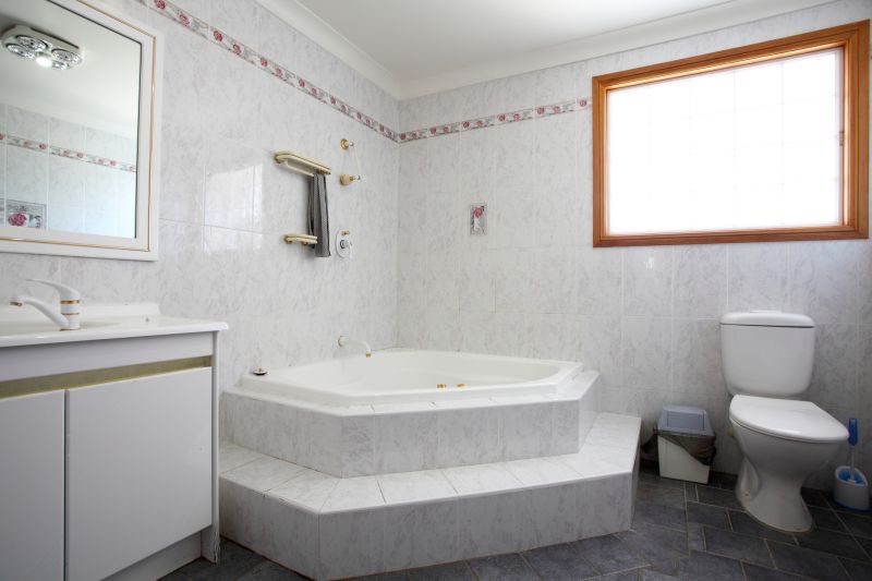 Top Bathtub Installation Companies in Nokomis, FL